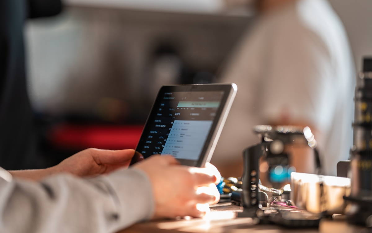 Komisi I DPR dan Komdigi Edukasi Warga Pentingnya Literasi Digital