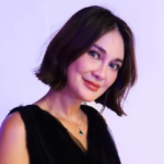 Luna Maya Klarifikasi Isu Hamil dan Jelaskan Perubahan Tubuhnya