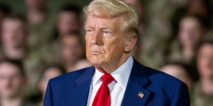 Trump Ancam Hentikan Perdagangan Jika The Fed Tak Pangkas Suku Bunga, Pasar Global Hadapi Ketidakpastian